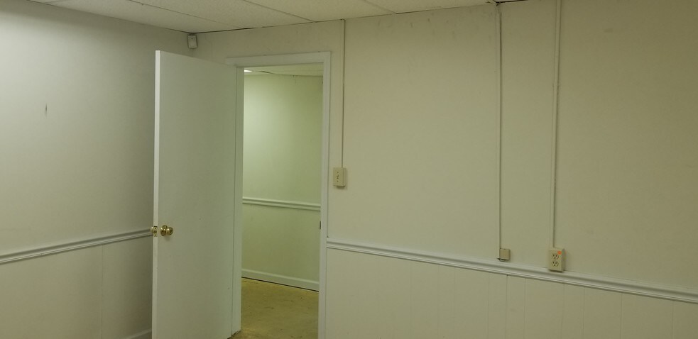 More Photos Of 318 S South St, Gastonia Office For Lease