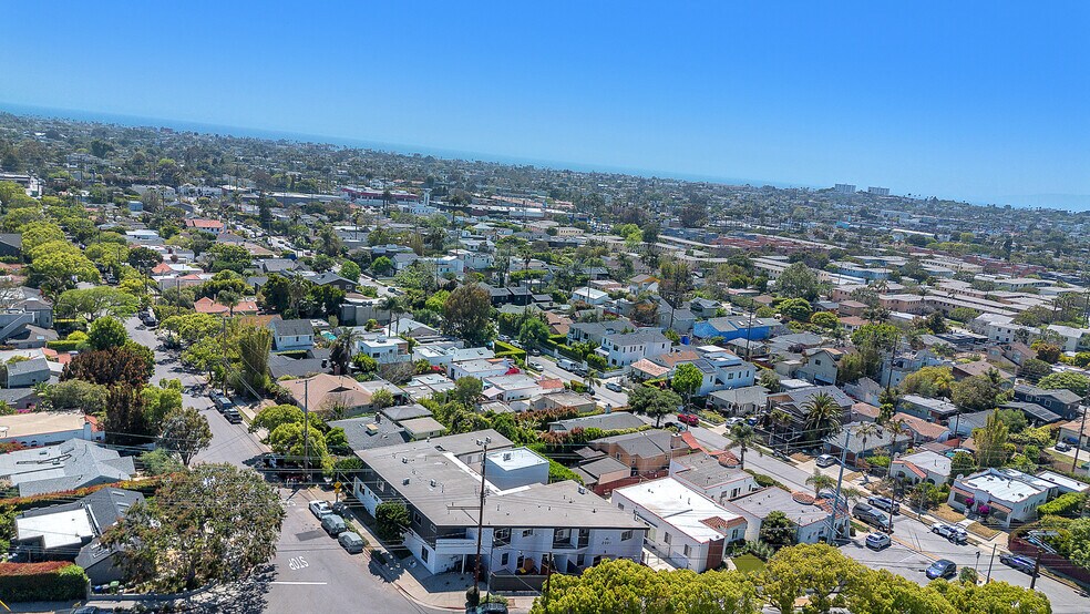 More Photos Of 2001 Penmar Ave, Venice Apartments For Sale