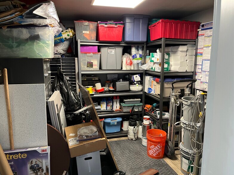 More Photos Of 1500 E Katella Ave, Orange Medical For Sale