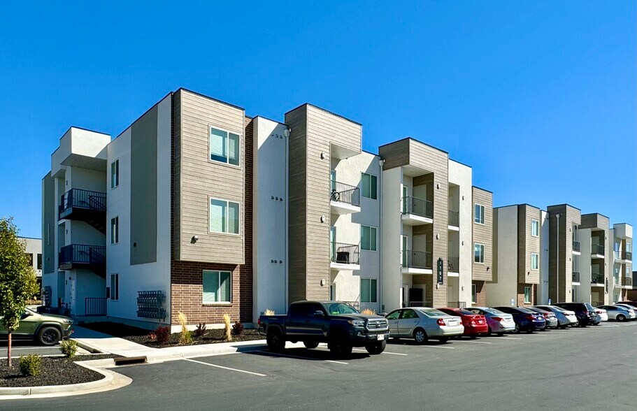 More Photos Of 1125 W 250 S, American Fork Apartments For Sale