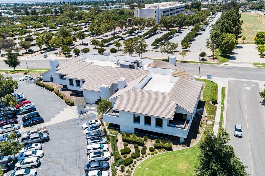 More Photos Of 10737 Laurel St, Rancho Cucamonga Medical For Sale