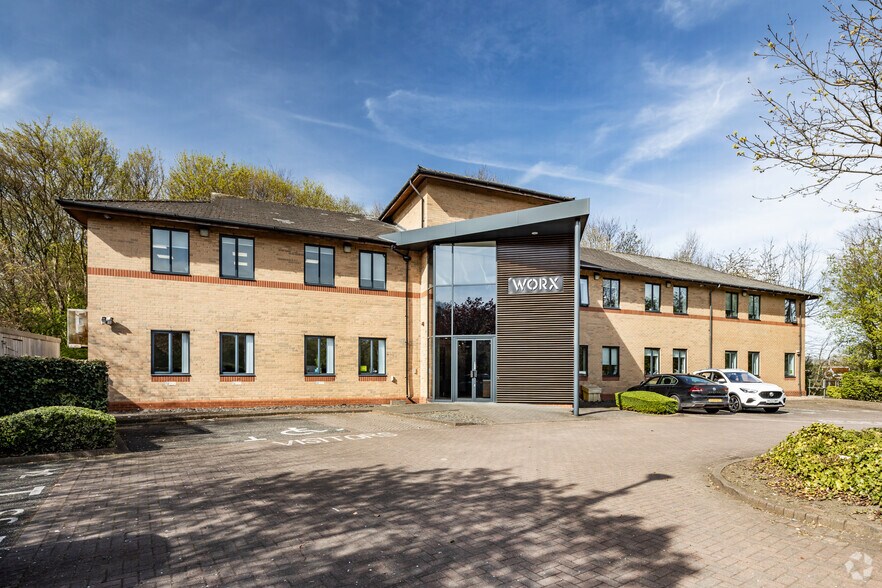 More Photos Of 170 Elland Rd, Leeds Coworking Space