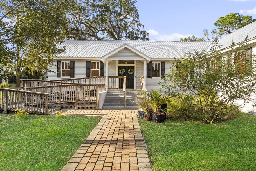 More Photos Of 19 Riberia St, Saint Augustine Office For Sale