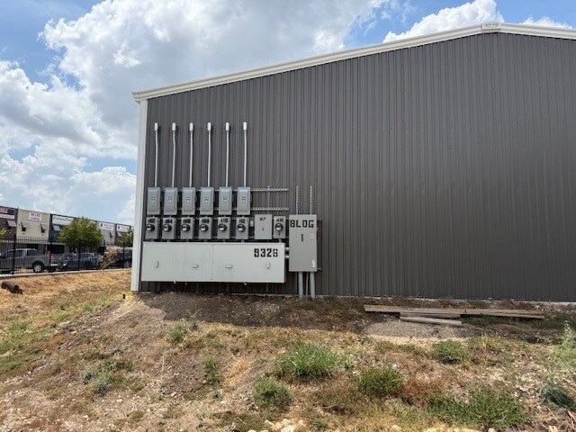 More Photos Of 9326 SE Loop 410, San Antonio Flex For Sale