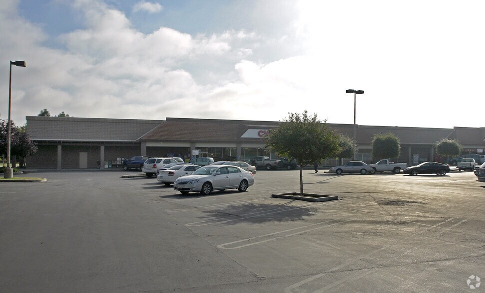 More Photos Of 1190 N Main St, Manteca Drugstore For Sale
