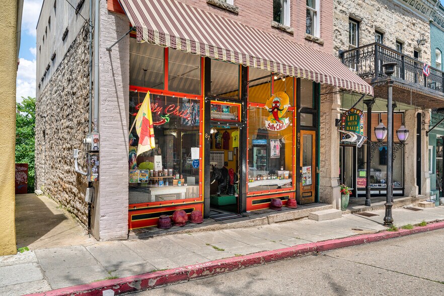 More Photos Of 87 Spring St, Eureka Springs Storefront Retail Residential For Sale