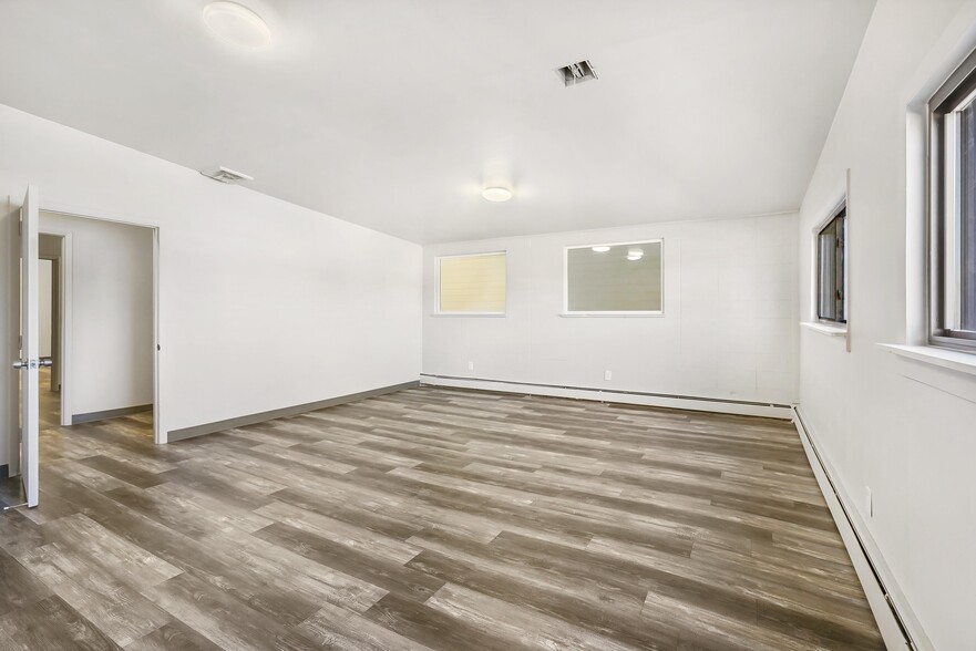 More Photos Of 8646 W Colfax Ave, Lakewood Freestanding For Lease