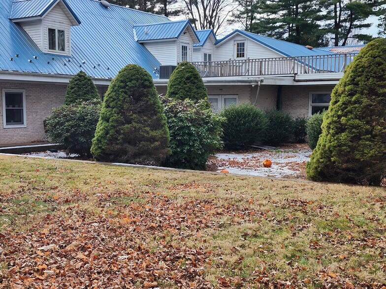 More Photos Of 235 Franklin St, Fairfield Assisted Living For Sale