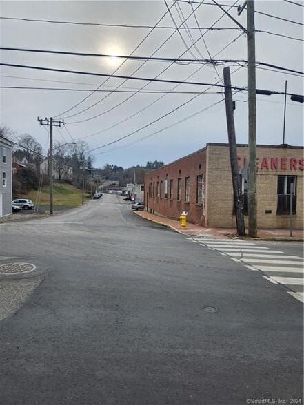 More Photos Of 27 E Main St, Stafford Springs Freestanding For Lease