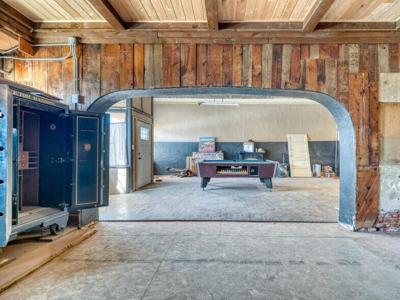 More Photos Of 618-620 Main St, Walsenburg Specialty For Sale