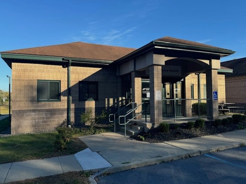 Primary Photo Of 17 Crum Elbow Rd, Hyde Park Healthcare For Sale