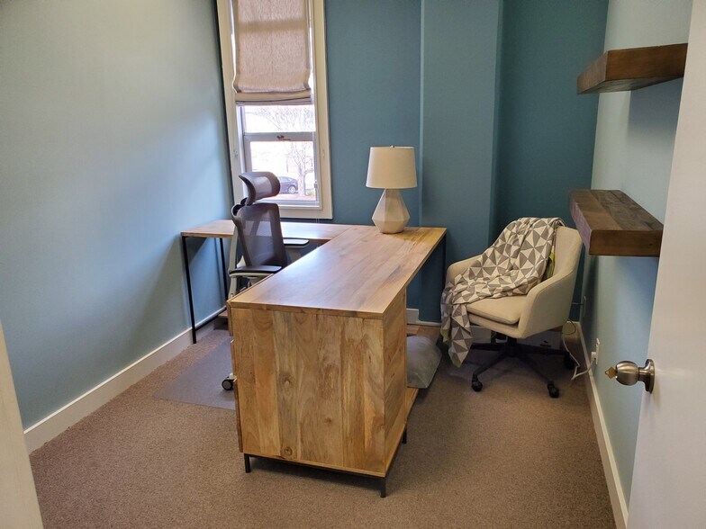 More Photos Of 950 Gilman St, Berkeley Coworking Space