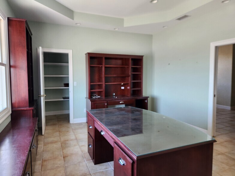 More Photos Of 2400 Newcastle St, Brunswick Office Residential For Lease