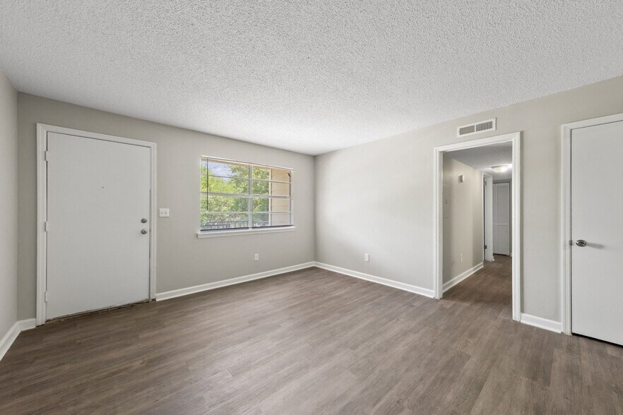 More Photos Of 4141 Pinson Valley Pky, Birmingham Apartments For Sale