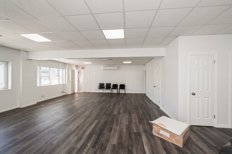 More Photos Of 2846 Sunrise Hwy, Bellmore General Retail For Sale