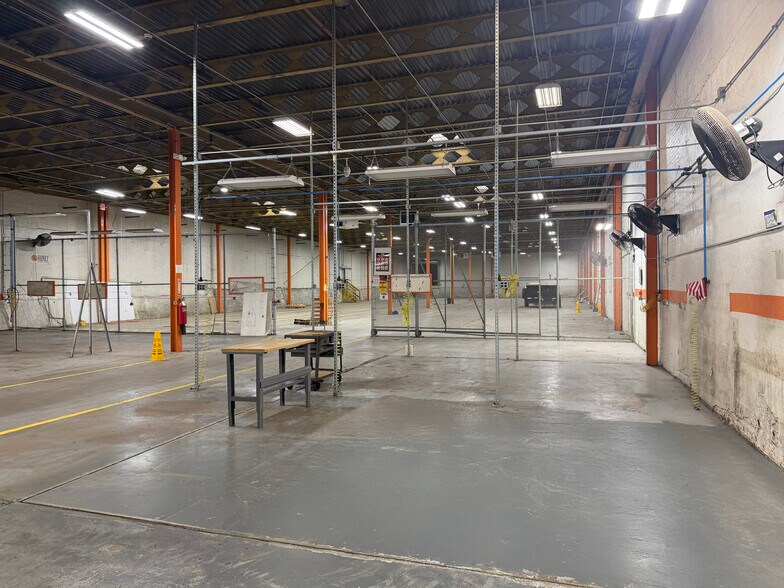 More Photos Of 59 E 1st St, Bayonne Warehouse For Lease