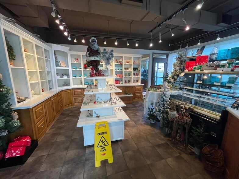 More Photos Of 31060 Peardonville Rd, Abbotsford Warehouse For Sale
