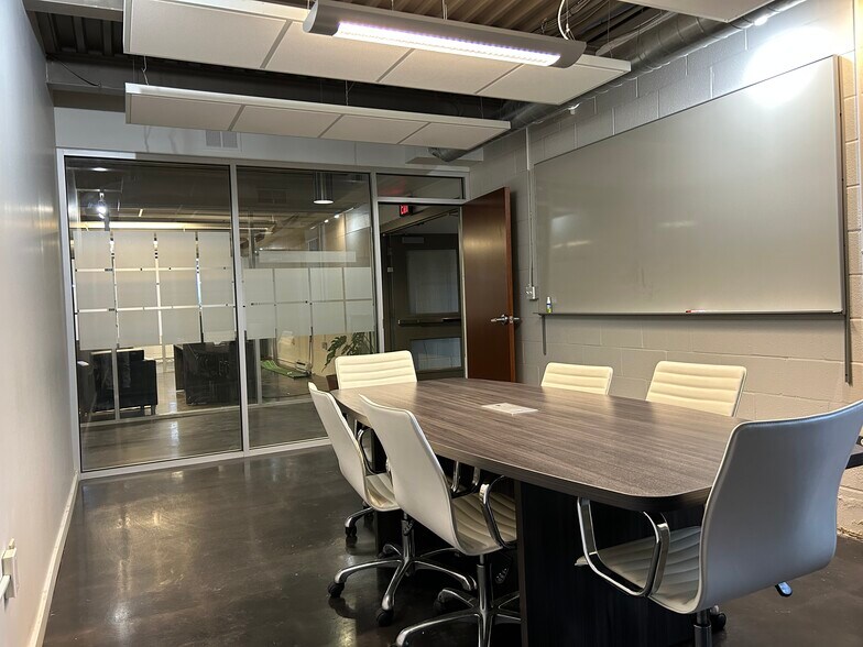 More Photos Of 269 W Jefferson St, Syracuse Office For Lease