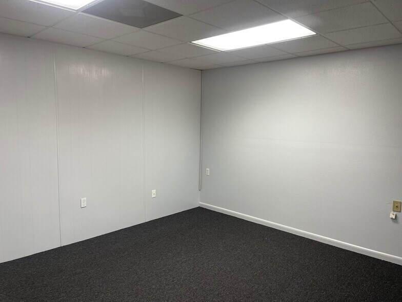 More Photos Of 3426-3460 N Citrus Ave, Crystal River Storefront Retail Office For Sale