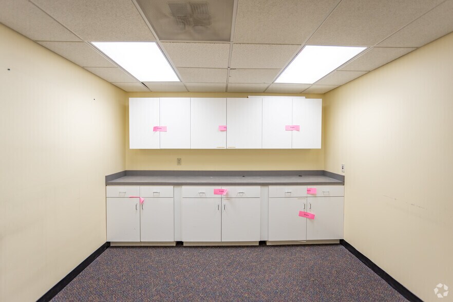 More Photos Of 520 Pleasant Valley Rd, Trafford Office For Sale