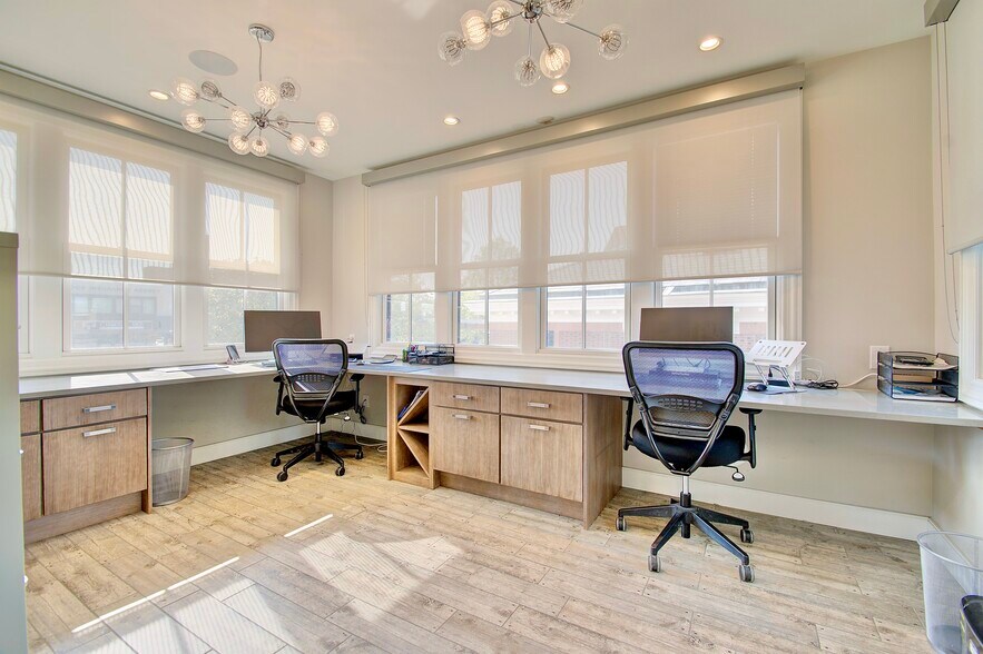 More Photos Of 33 N Fort Thomas Ave, Fort Thomas Office For Sale