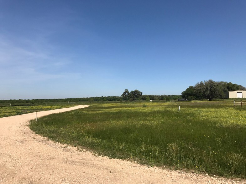 More Photos Of 0 Hwy 35, Angleton Land For Lease