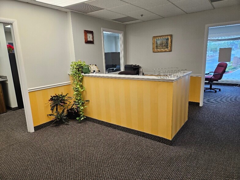 More Photos Of 3859-3871 Plaza Dr, Fairfax Office For Sale