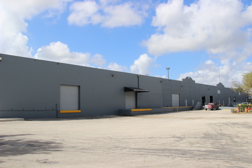 Primary Photo Of 1011 NW 6th St, Homestead Warehouse For Lease