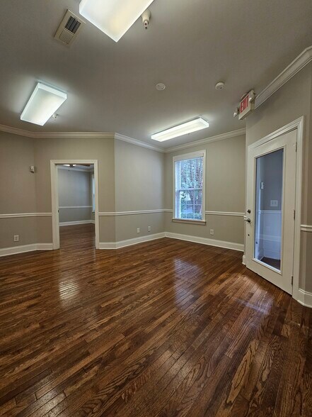 More Photos Of 321 Billingsly Ct, Franklin Loft Creative Space For Lease