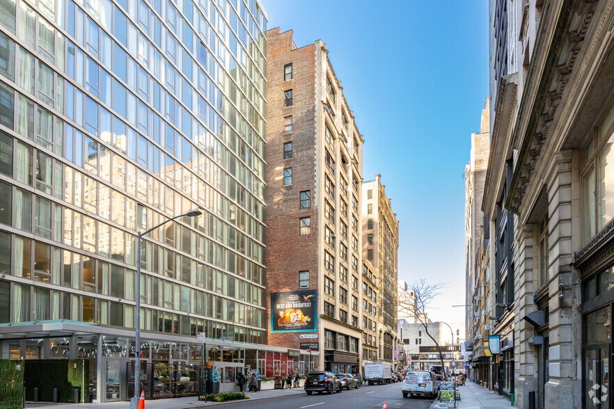 More Photos Of 144-152 W 27th St, New York Apartments For Sale