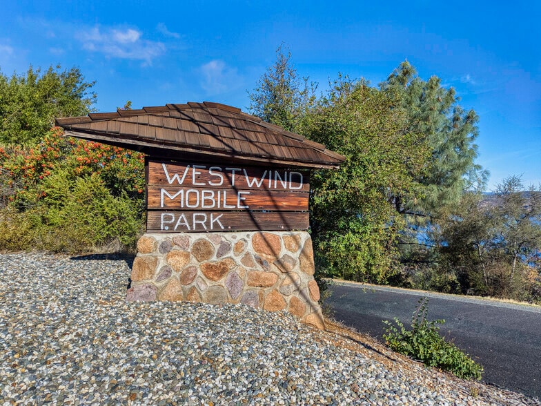 More Photos Of 11270 Konocti Vista Dr, Lower Lake Manufactured Housing Mobile Home Park For Sale