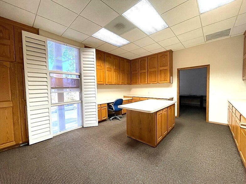 More Photos Of 1245 W 6th St, Corona Medical For Lease