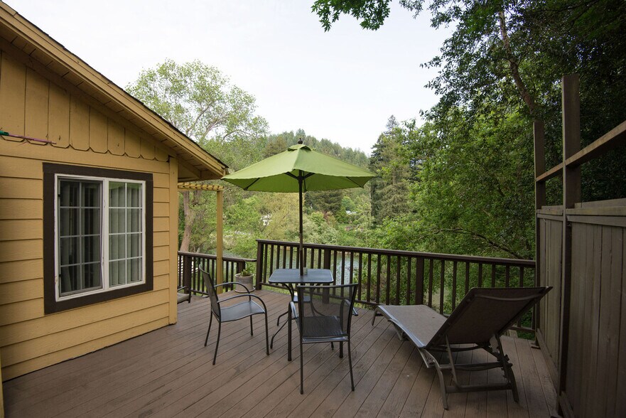 More Photos Of 20250 Highway 116, Monte Rio Hotel For Sale