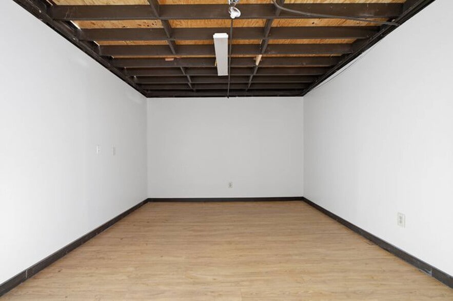 More Photos Of 31520 S 4210 Rd, Inola Industrial For Lease