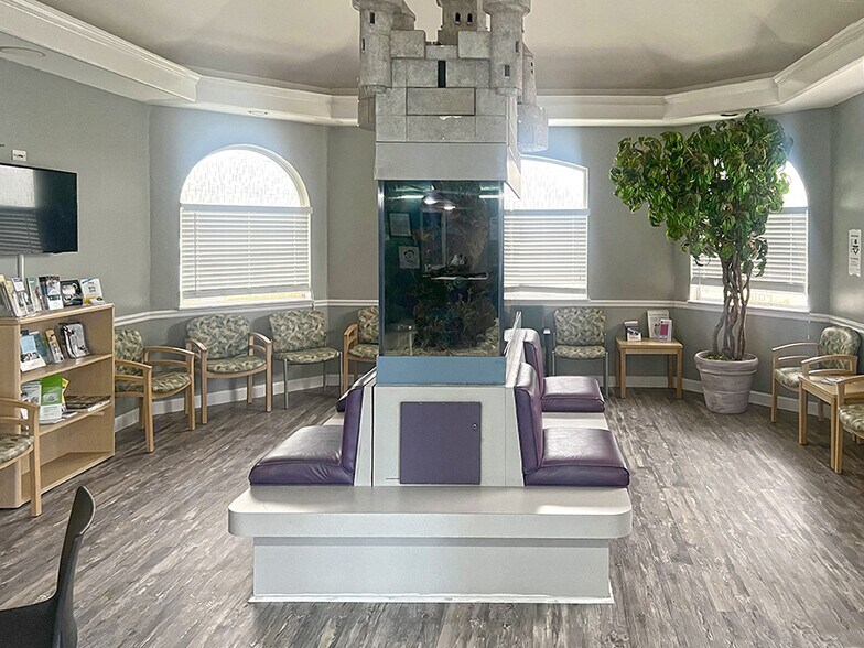 More Photos Of 630 Jacksonville Dr, Jacksonville Beach Medical For Lease