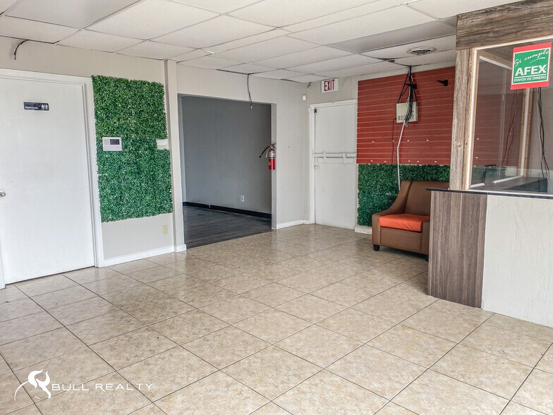 More Photos Of 5891 New Peachtree Rd, Doraville Warehouse For Lease