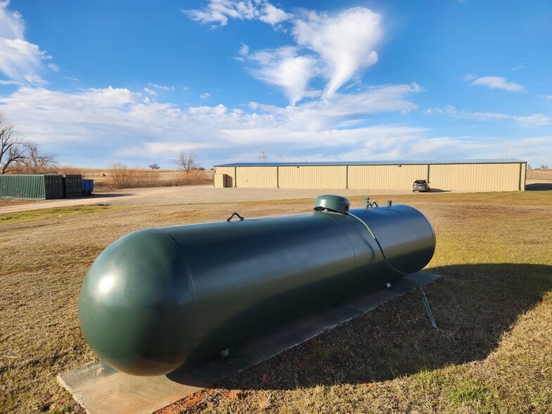 More Photos Of 342478 E 780 Rd, Agra Industrial For Sale