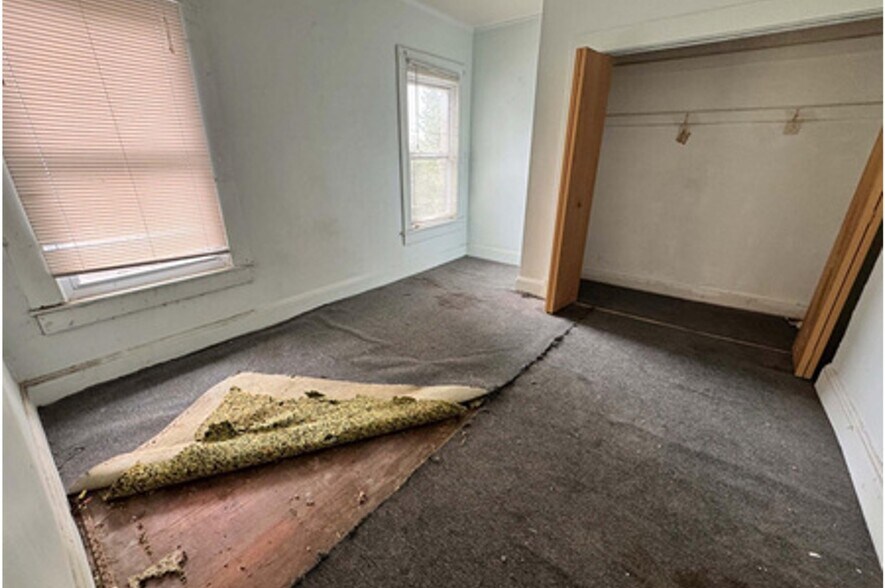 More Photos Of 590 Parkway Dr NE, Atlanta Multifamily For Sale