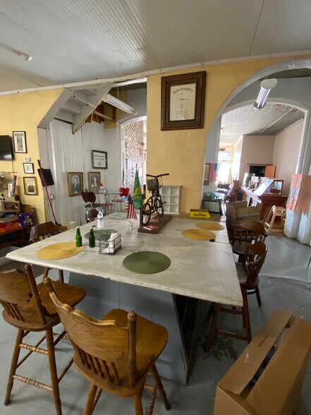 More Photos Of 226 6th St, Augusta Freestanding For Sale