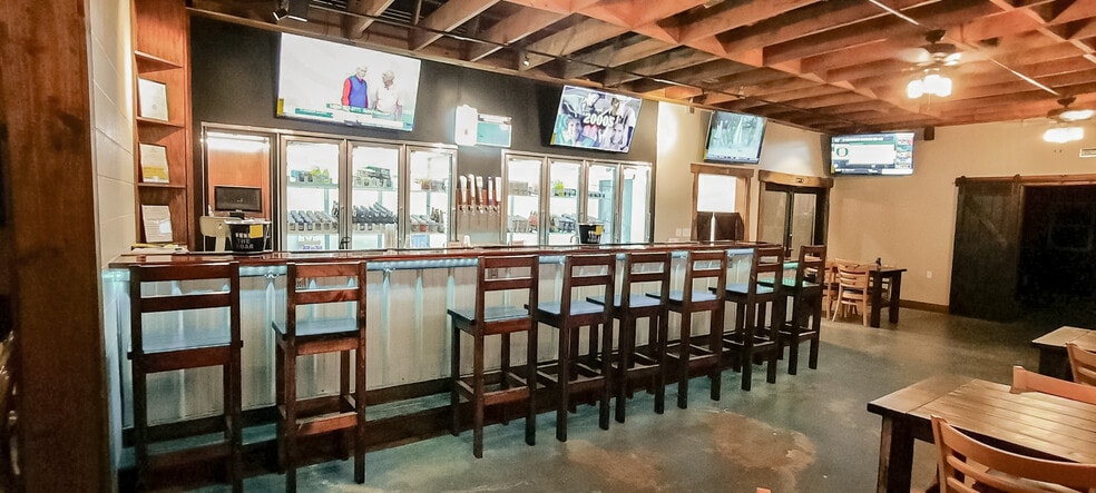 More Photos Of 440 E Cherokee St, Blacksburg Restaurant For Sale