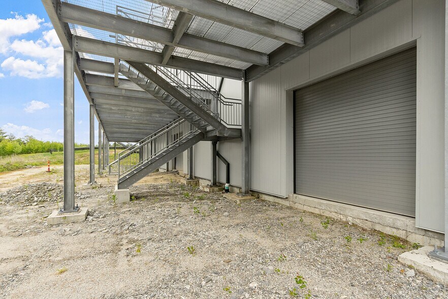 More Photos Of 51 R W Moore Ave, Orange Manufacturing For Sale