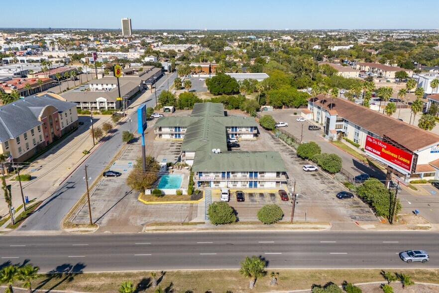 More Photos Of 700 W Expressway 83, McAllen Hotel For Sale
