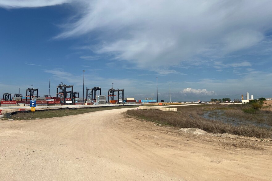 More Photos Of 0 Port Road, Seabrook Land For Lease
