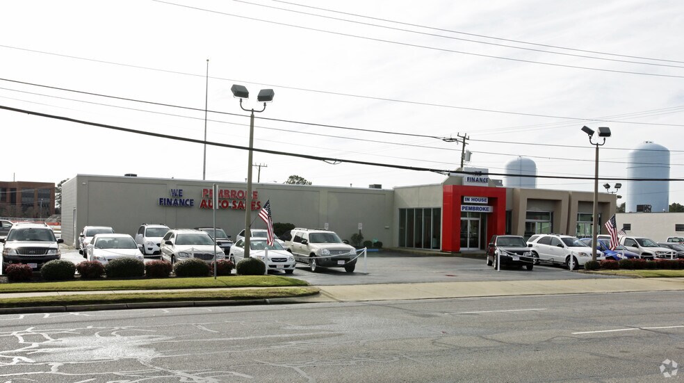 More Photos Of 4753 Virginia Beach Blvd, Virginia Beach Auto Dealership For Lease