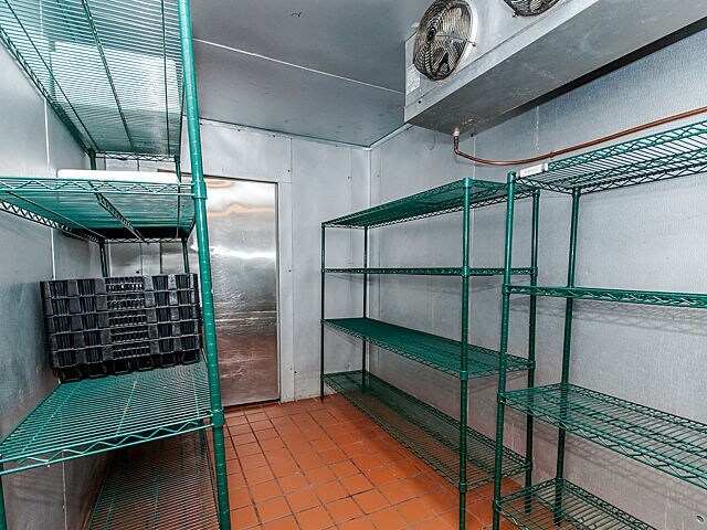 More Photos Of 4651 N Greenview Ave, Chicago Apartments For Lease