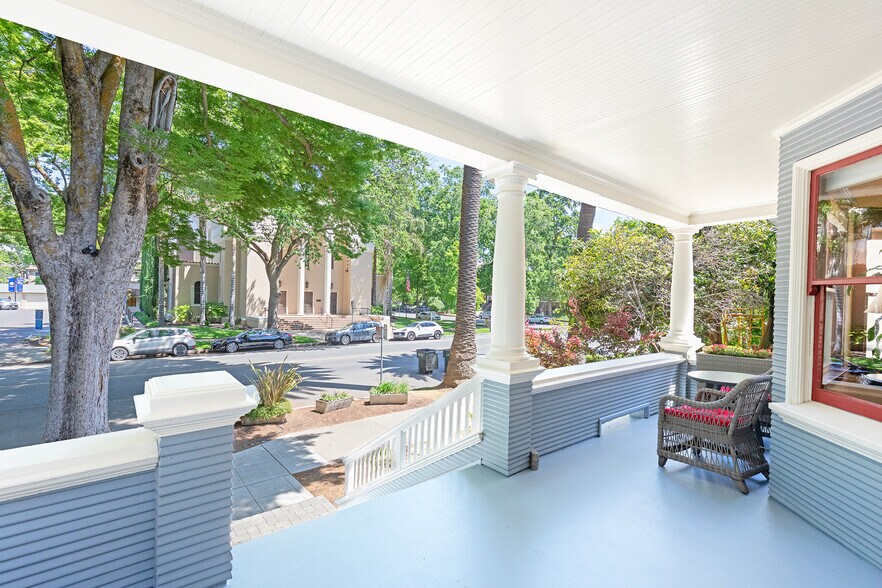 More Photos Of 2220 Capitol Ave, Sacramento Apartments For Sale