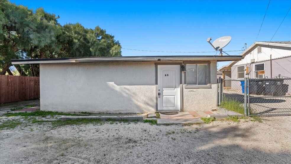 More Photos Of 66175 Acoma Ave, Desert Hot Springs Apartments For Sale
