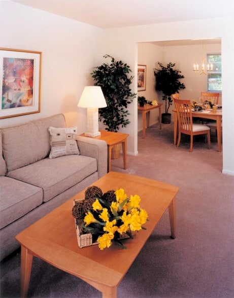 More Photos Of 305 S Warminster Rd, Hatboro Apartments For Sale