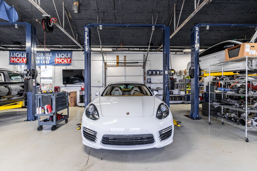 More Photos Of 425 Gum St, North Little Rock Auto Repair For Sale