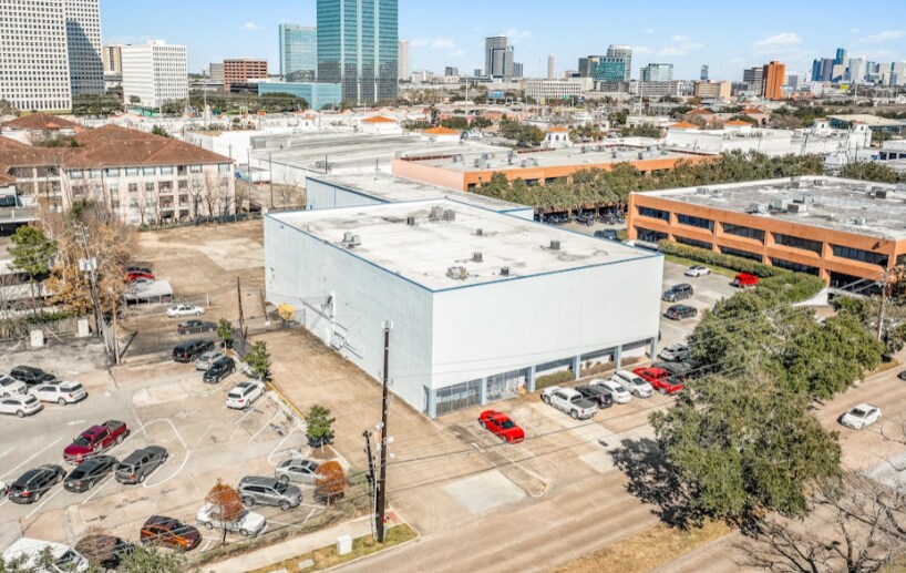 More Photos Of 3502 Bissonnet St, Houston Warehouse For Sale